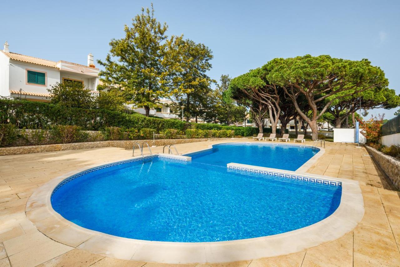 Falesia Beach Villa By The Portuguese Butler Olhos de Agua  Luaran gambar