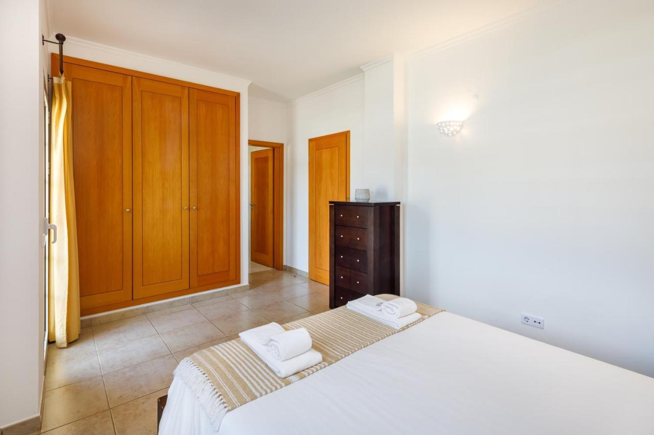 Falesia Beach Villa By The Portuguese Butler Olhos de Agua  Luaran gambar