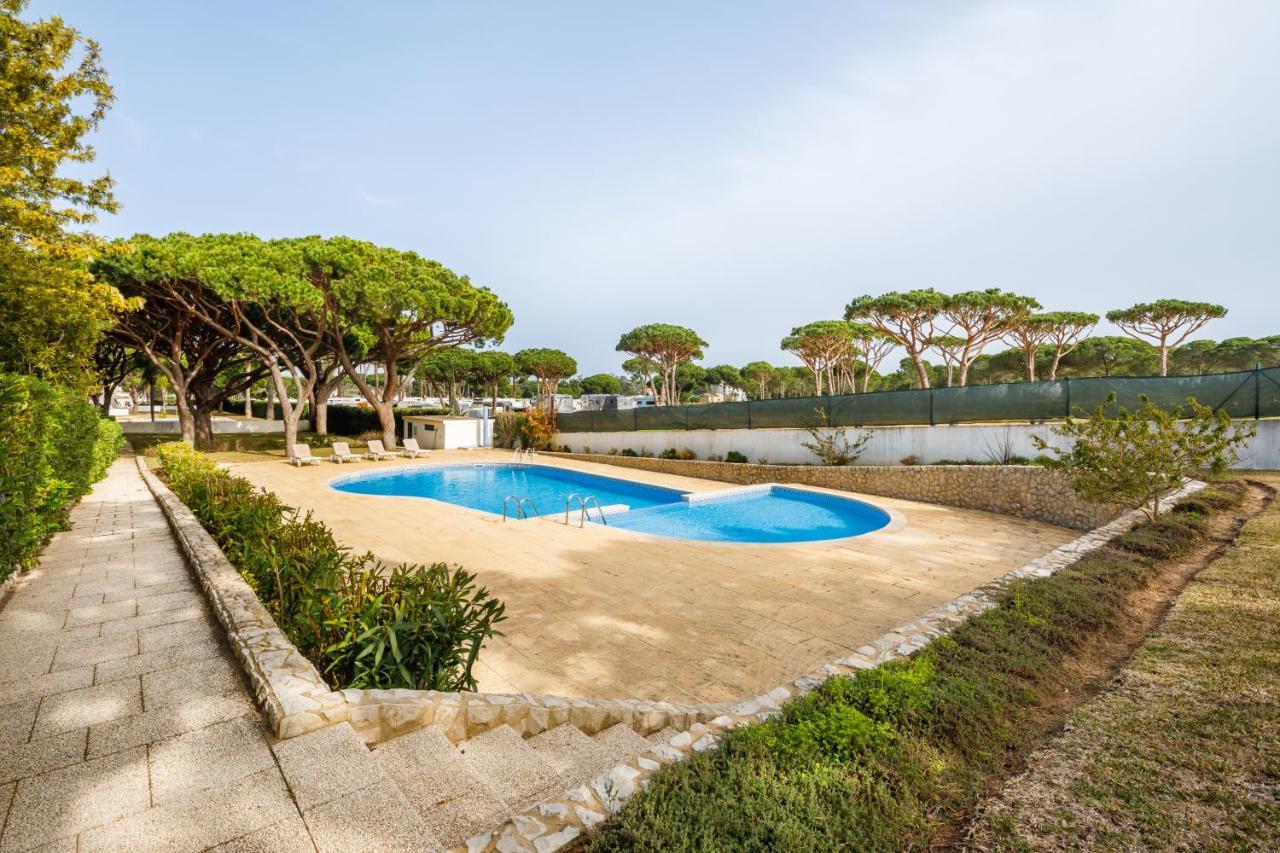 Falesia Beach Villa By The Portuguese Butler Olhos de Agua  Luaran gambar