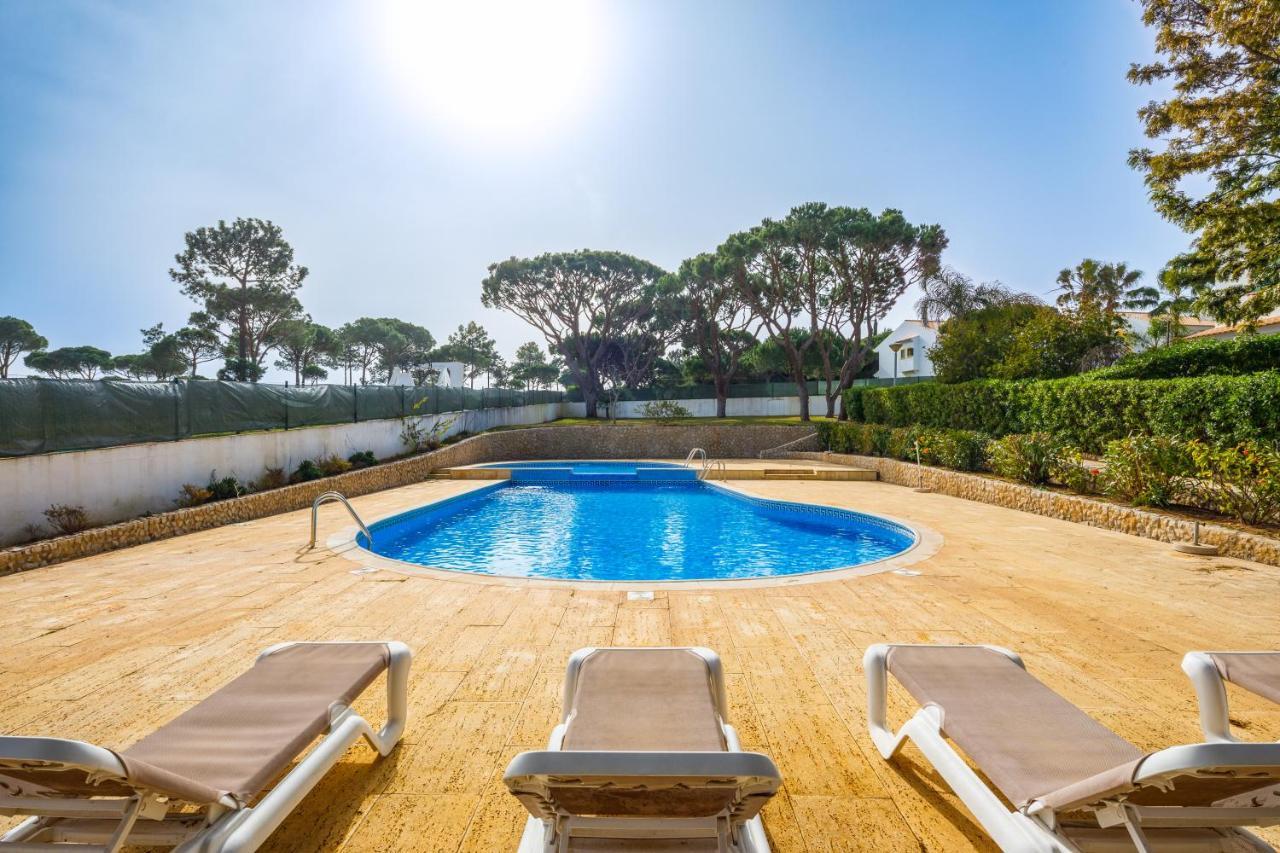 Falesia Beach Villa By The Portuguese Butler Olhos de Agua  Luaran gambar