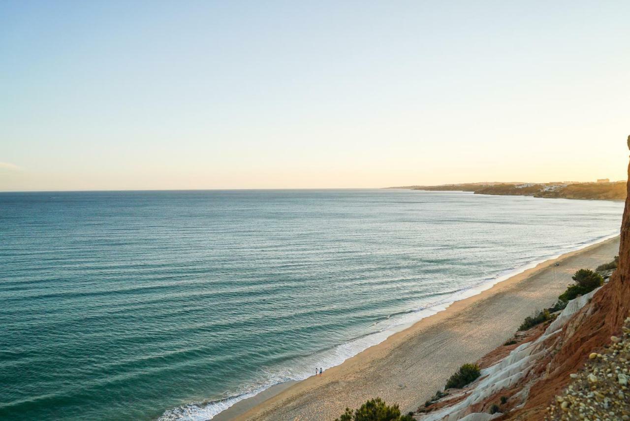 Falesia Beach Villa By The Portuguese Butler Olhos de Agua  Luaran gambar